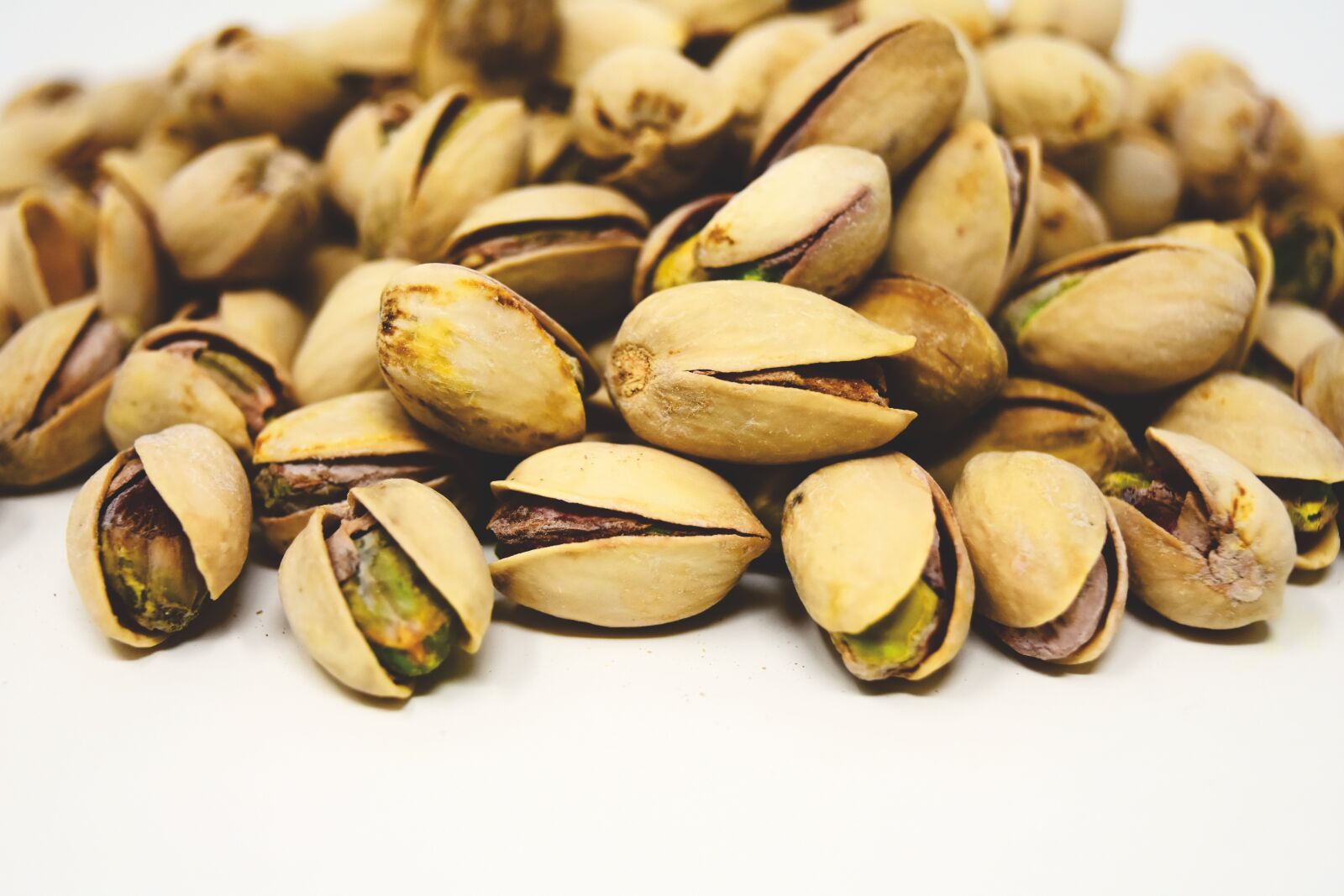 Nikon D7200 sample photo. Pistachios, eat, delicious photography