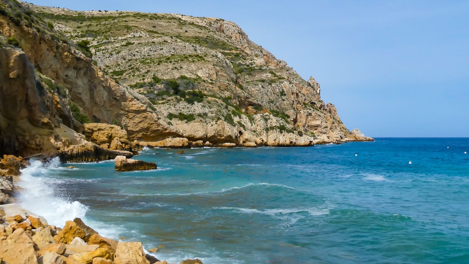 Panasonic Lumix DC-ZS70 (Lumix DC-TZ90) sample photo. Beach, costa, sea photography