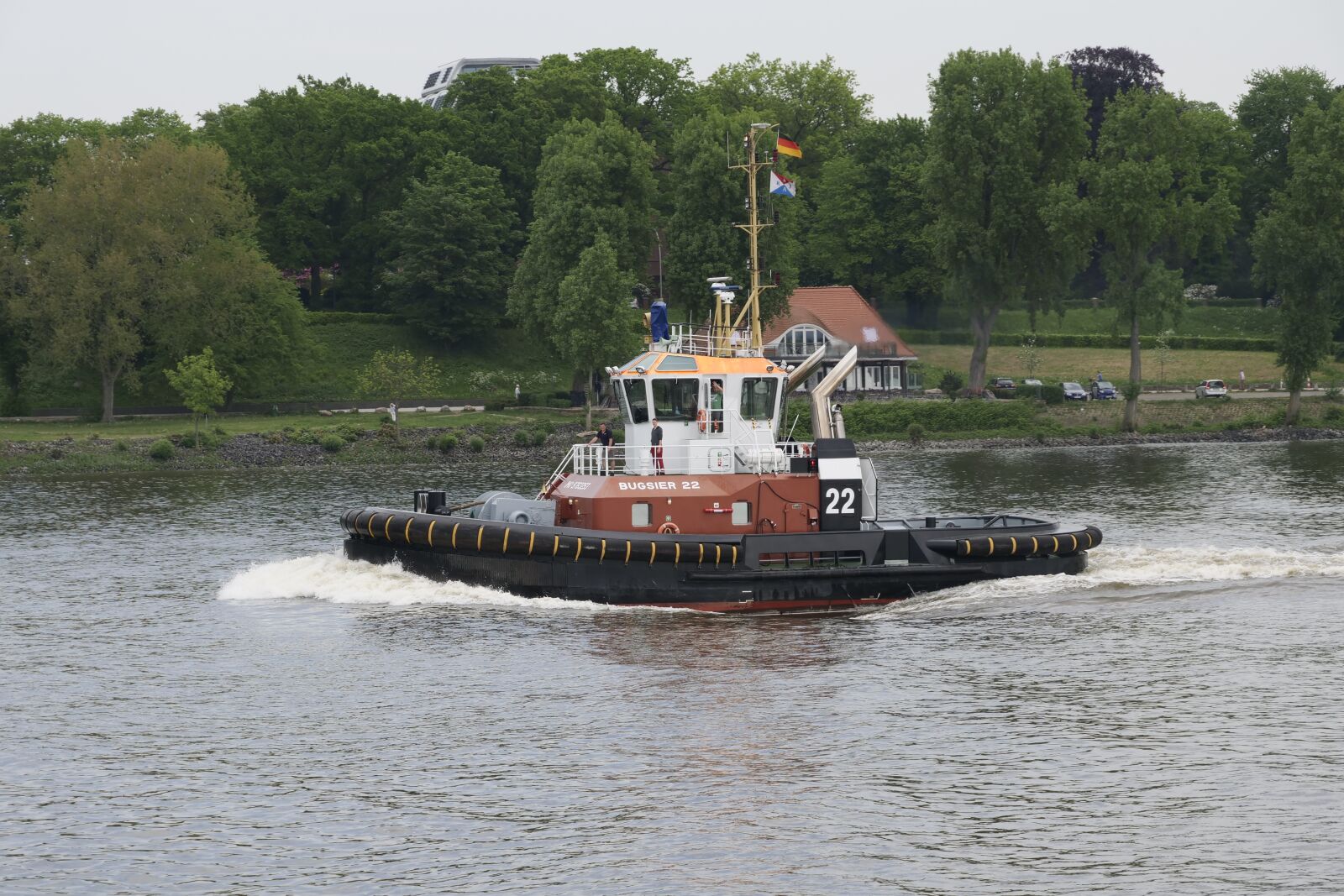 Panasonic Lumix DC-G9 sample photo. Seafaring, tug, towing vessel photography
