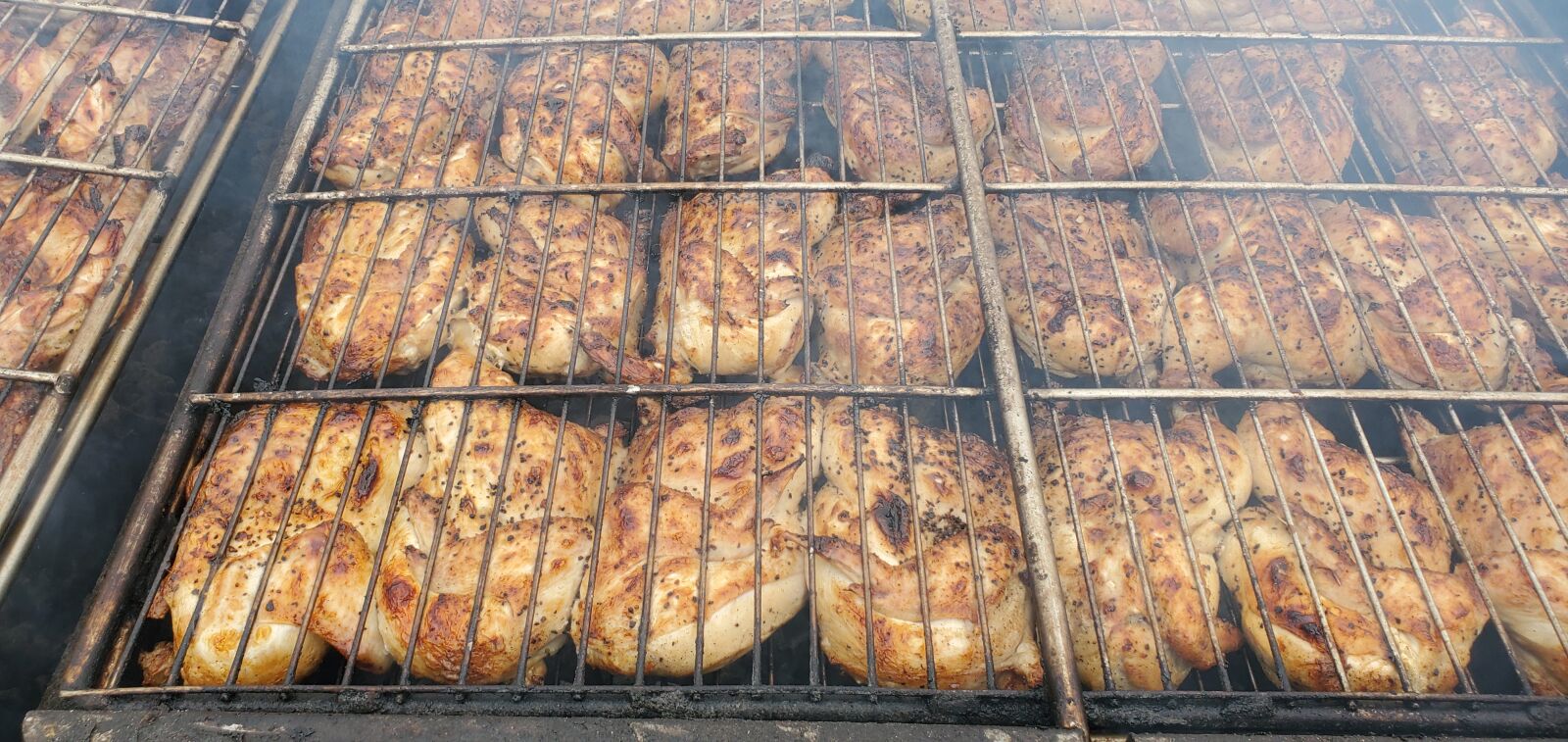 Samsung Galaxy S10 sample photo. Chicken, bbq, cooking photography