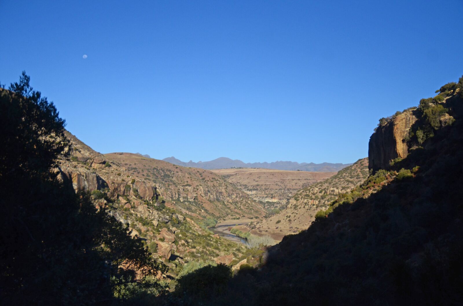 Nikon D7000 sample photo. Lesotho, valley, moon photography