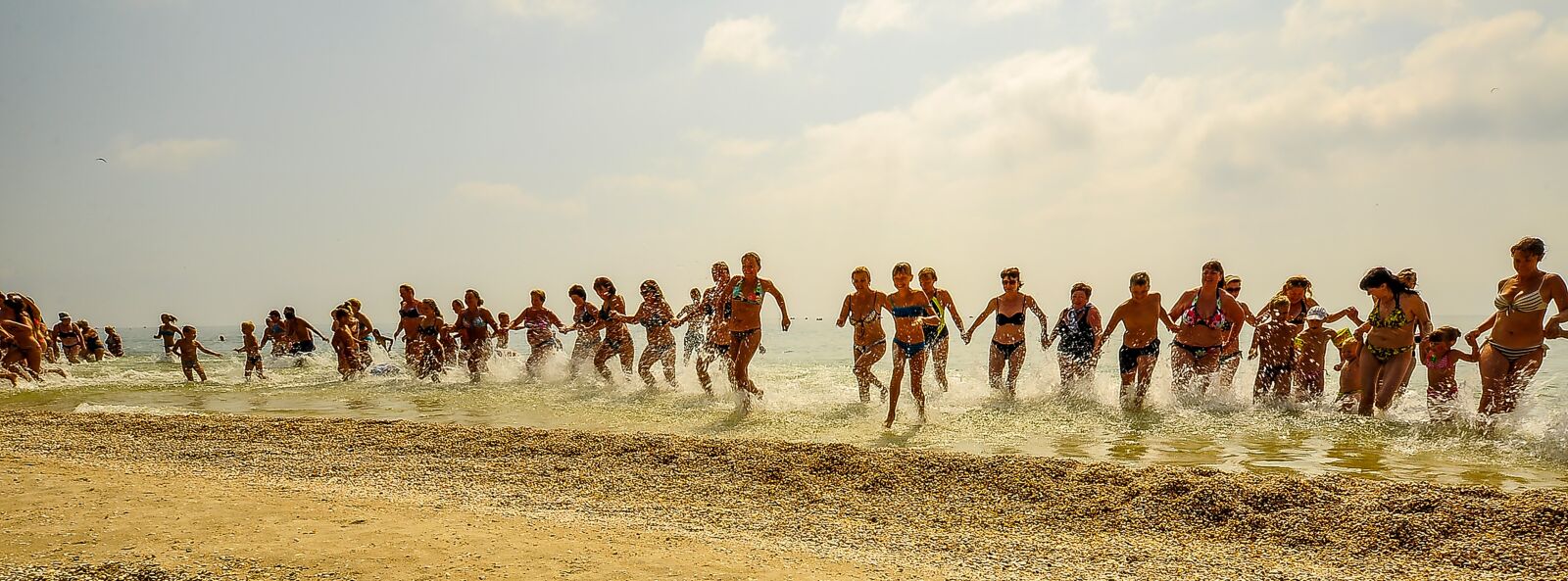 Nikon D90 sample photo. Charging, sea, water treatment photography