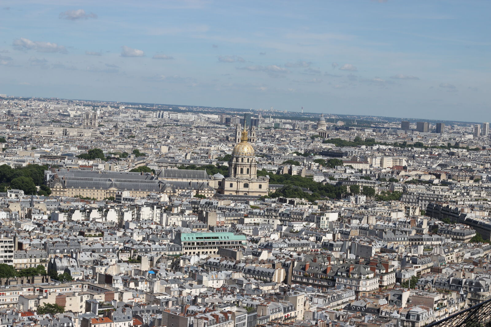 Canon EOS 600D (Rebel EOS T3i / EOS Kiss X5) + Canon EF 50mm F1.8 STM sample photo. Boats, bridge, cars, eiffel photography