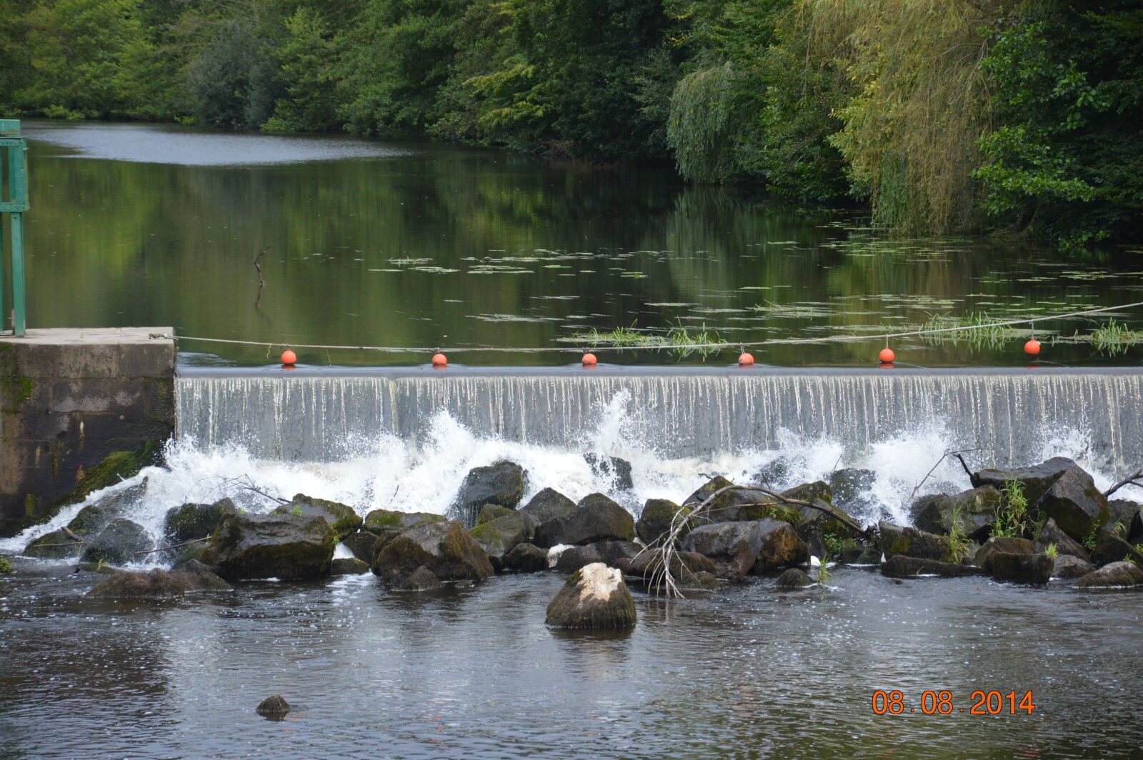 Nikon D3200 sample photo. Landscape, cascade, brittany photography