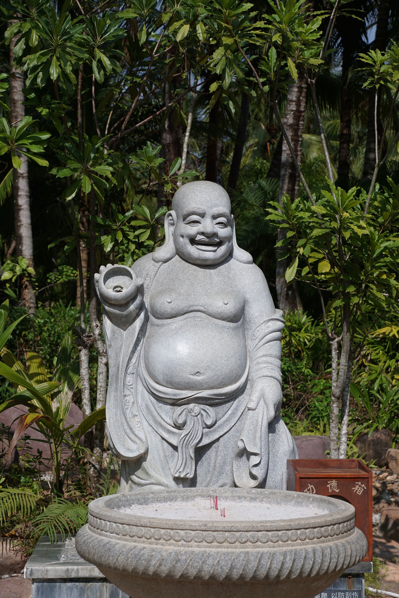 Sony ILCA-77M2 + Sony DT 16-50mm F2.8 SSM sample photo. Buddha, statue, sculpture photography