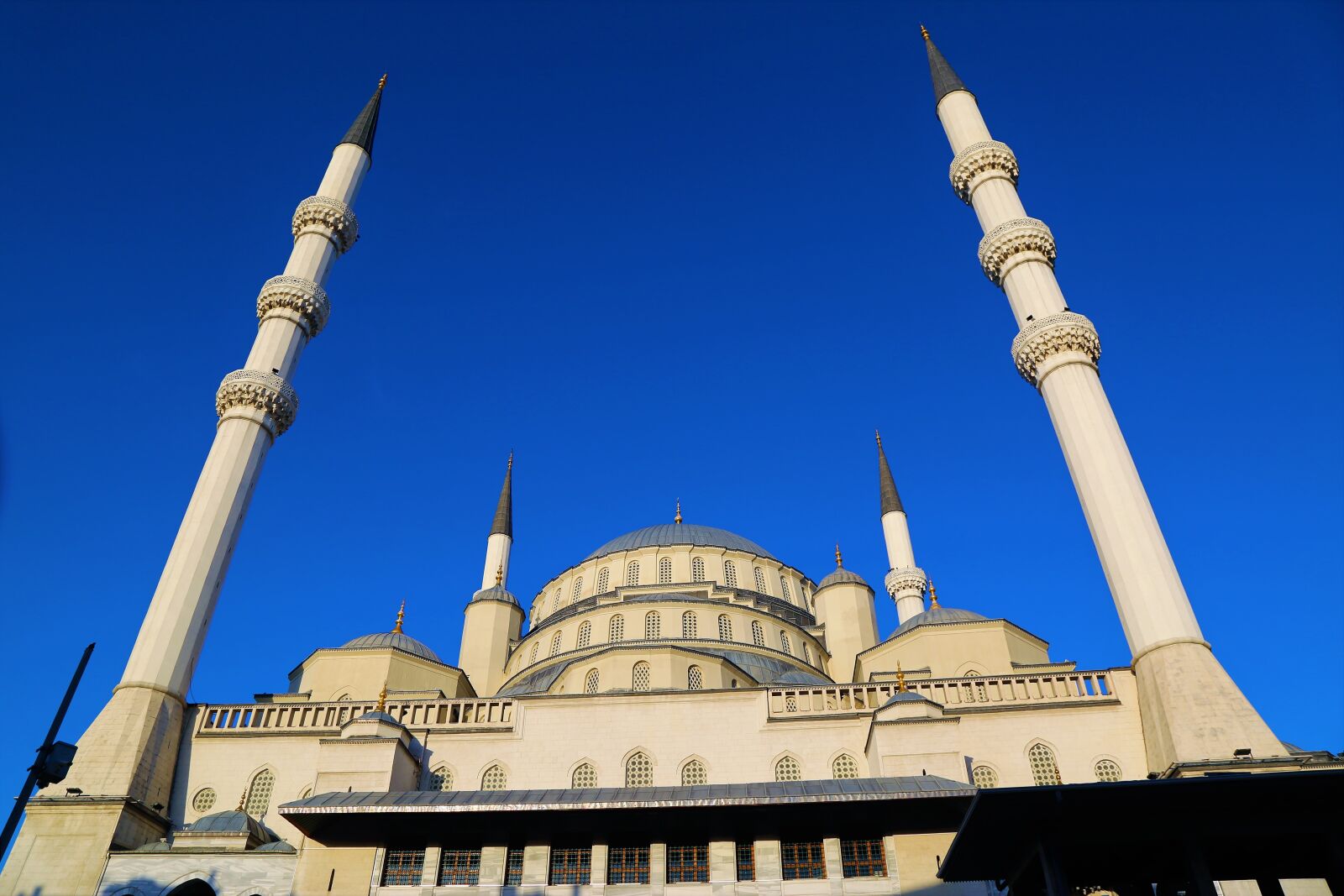 Canon EF 24-105mm F4L IS USM sample photo. Cami, minaret, islam photography