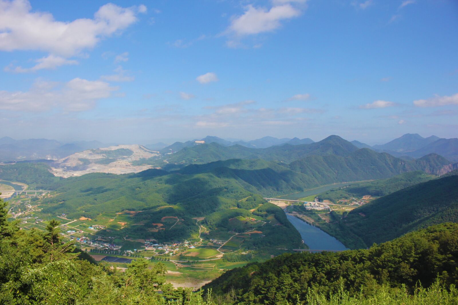 Canon EOS 550D (EOS Rebel T2i / EOS Kiss X4) sample photo. Landscape, travel, scene photography