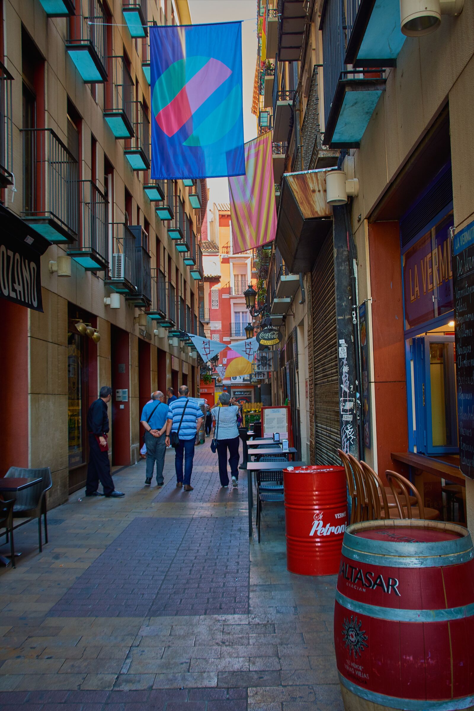 Nikon D7200 sample photo. Alley, street, architecture photography