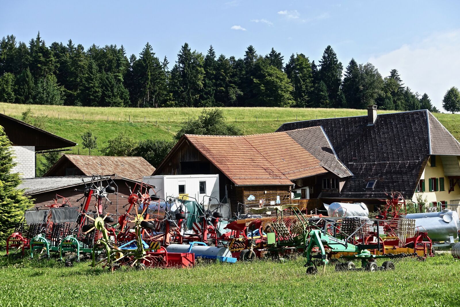 Sony Cyber-shot DSC-RX100 III sample photo. Junk, farm, implements photography