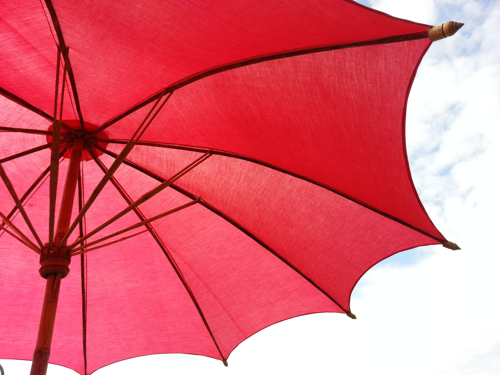 Samsung Galaxy Note2 sample photo. Umbrella, sky, red photography