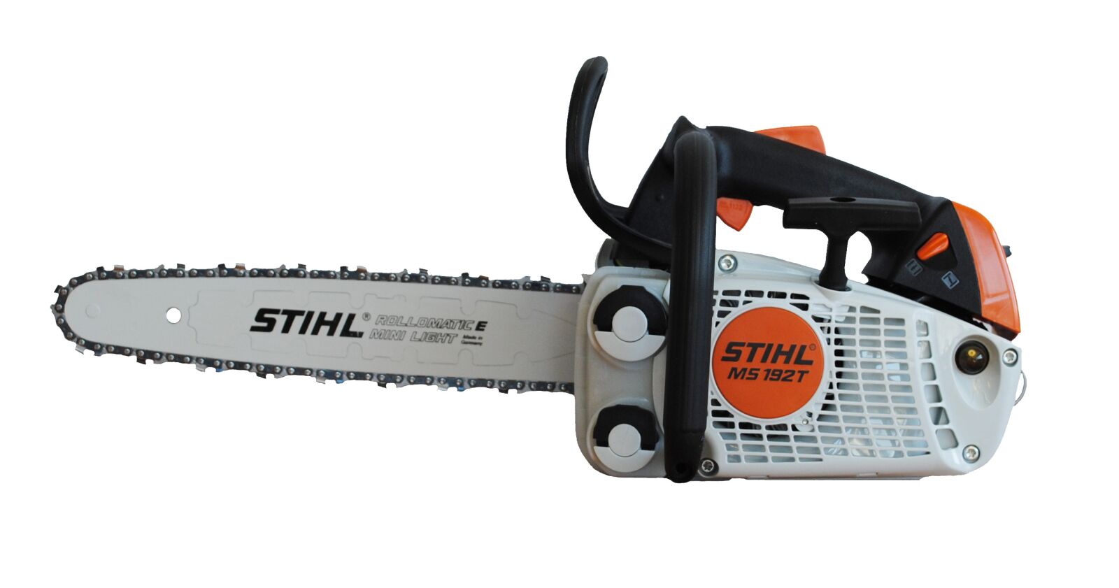 Nikon D3000 sample photo. Chainsaw, wood, tree photography