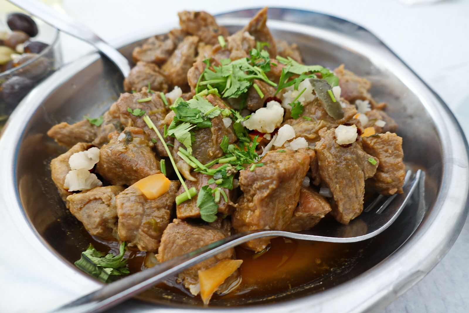 Sony Cyber-shot DSC-RX100 IV sample photo. Beef, mixed stew, dining photography