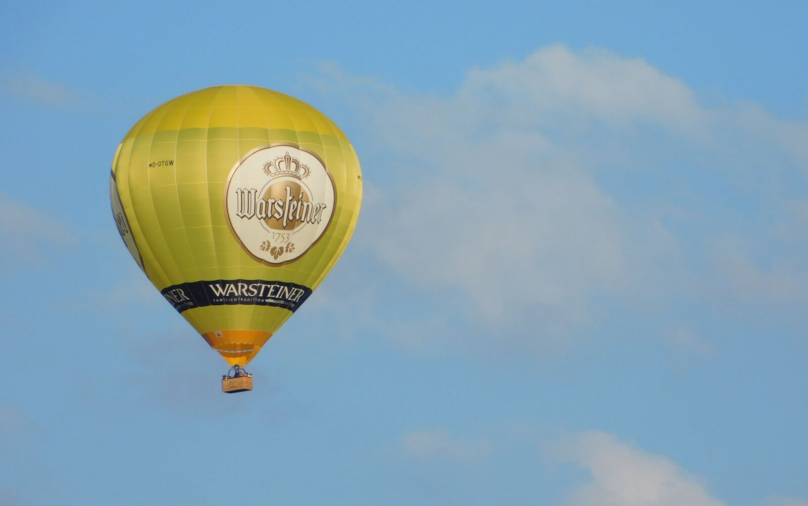 Nikon Coolpix L840 sample photo. Balloon, sky, hot air photography