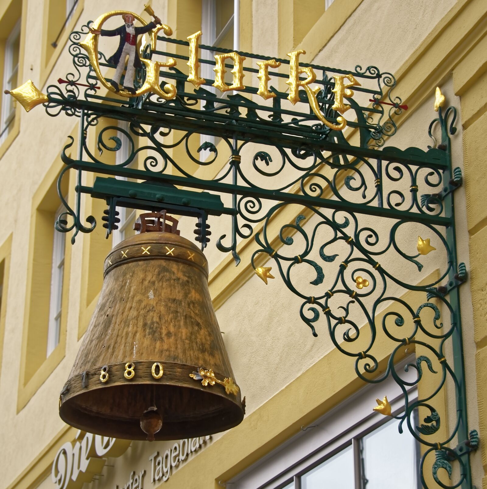 Nikon D7000 sample photo. Bell, facade, historic center photography