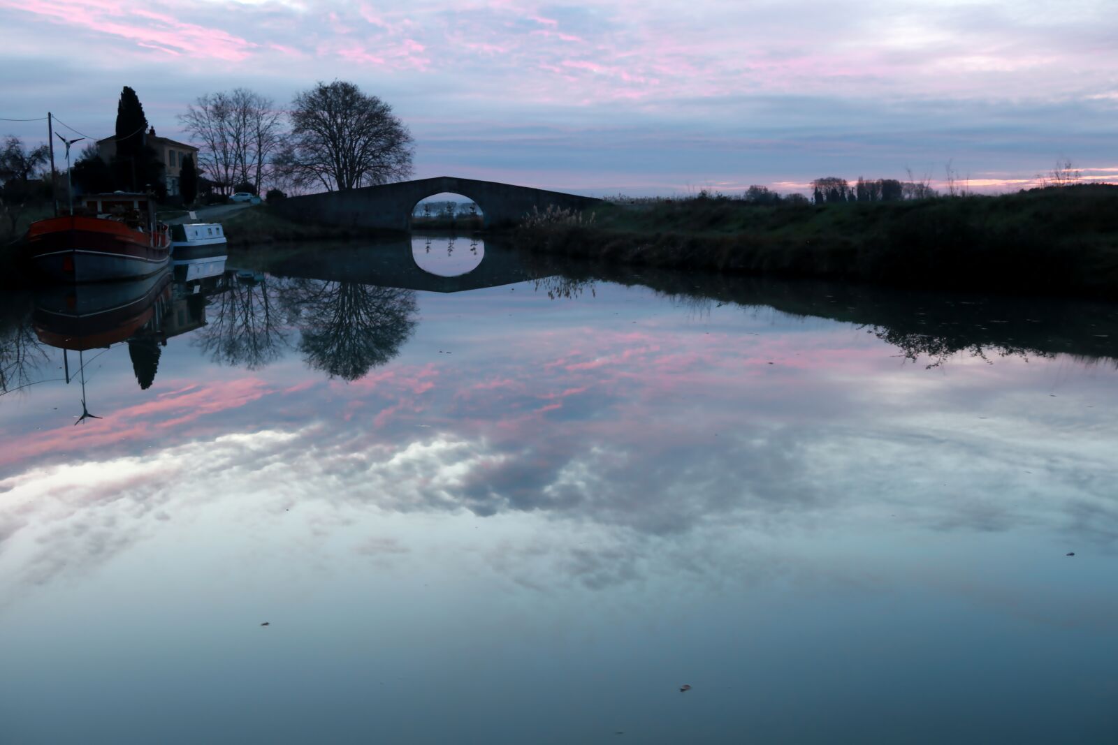 Canon PowerShot G1 X Mark III sample photo. Sunset, architecture, canal du photography
