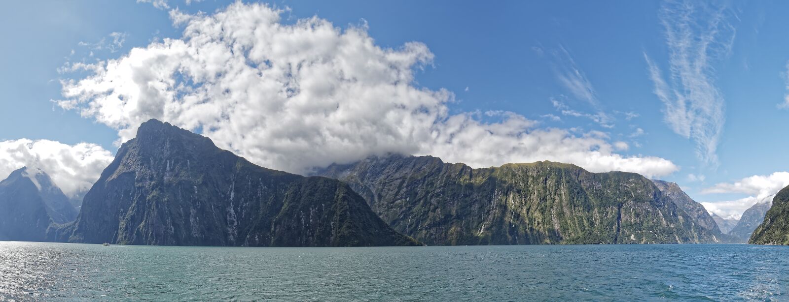Nikon D500 sample photo. New zealand, milford sound photography