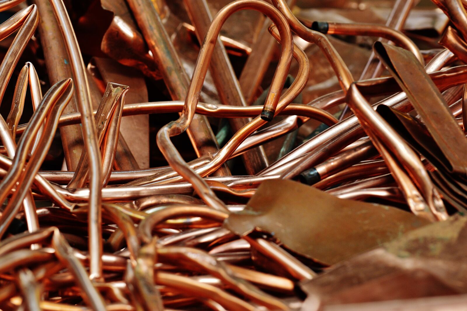 Nikon D3200 sample photo. Copper, scrap metal, scrap photography