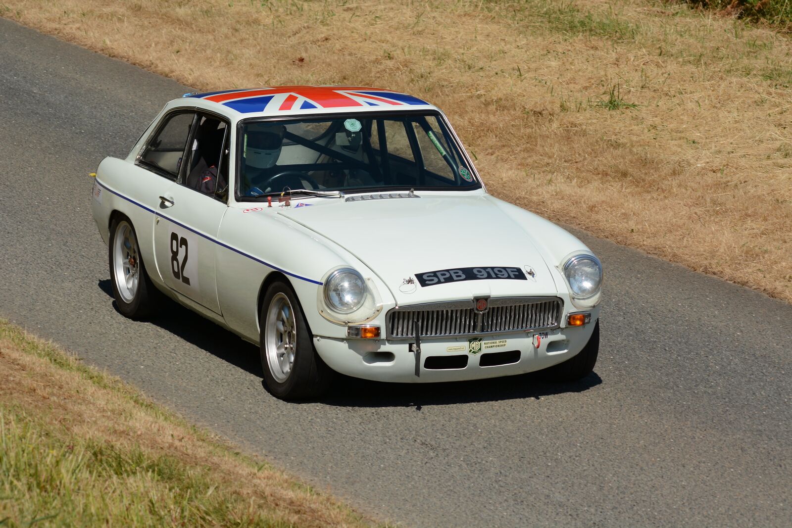 Nikon D7100 sample photo. Mg, white, race car photography