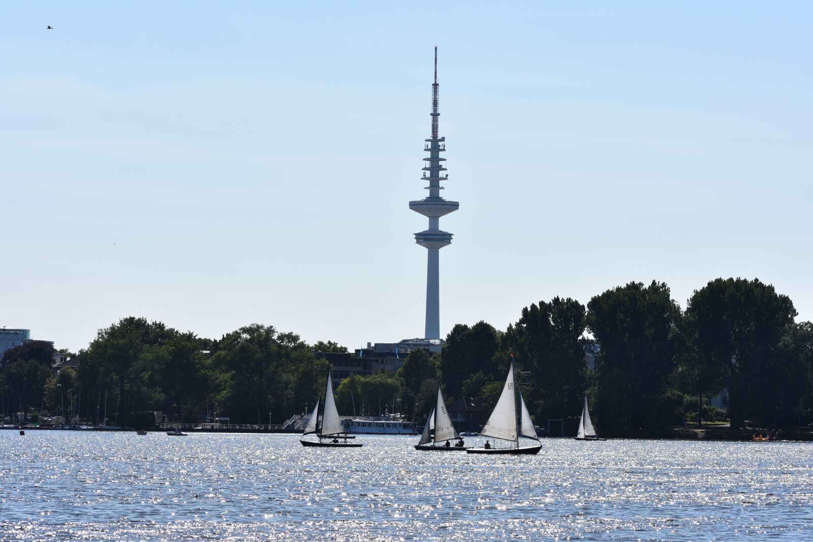 Nikon D3400 sample photo. Hamburg, germany, water photography