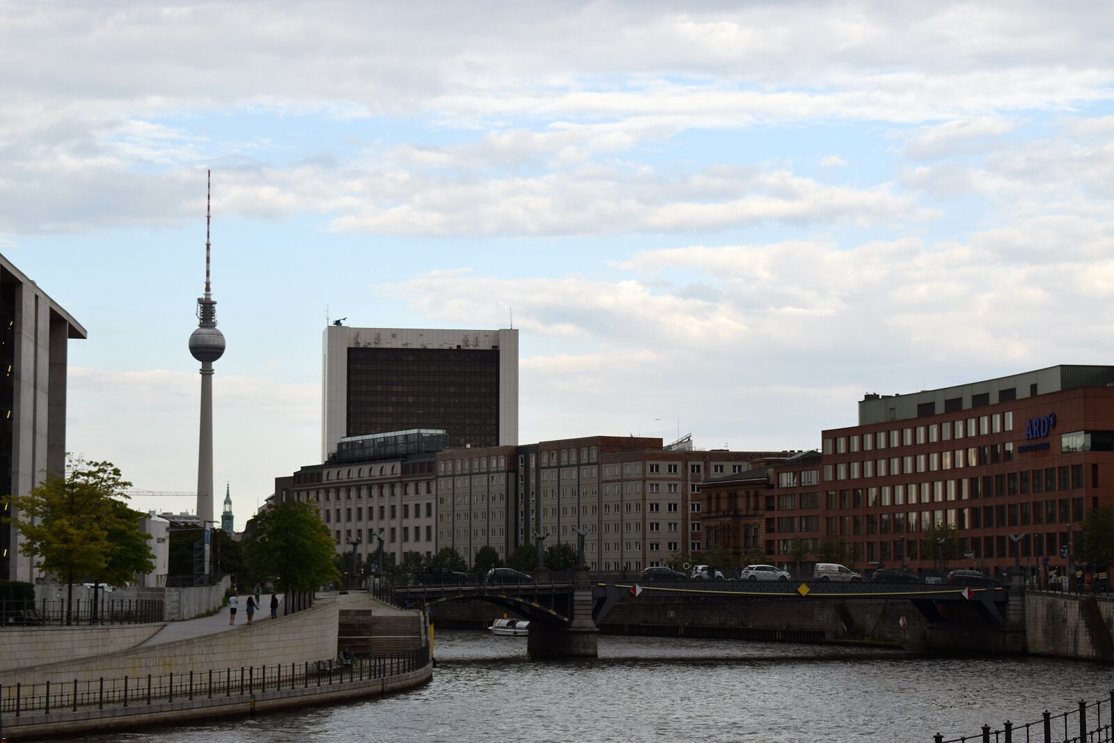 Nikon D3300 sample photo. City, river, architecture photography