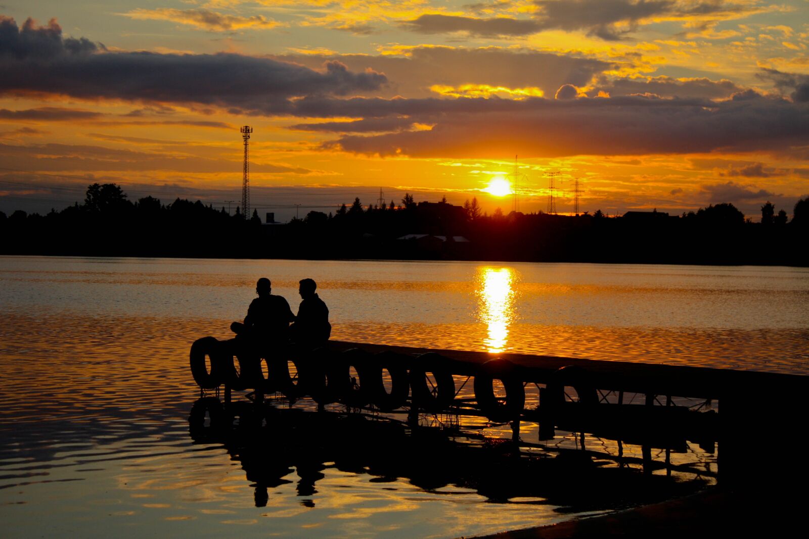 Canon EOS 450D (EOS Rebel XSi / EOS Kiss X2) sample photo. Sunset, water, bridge photography