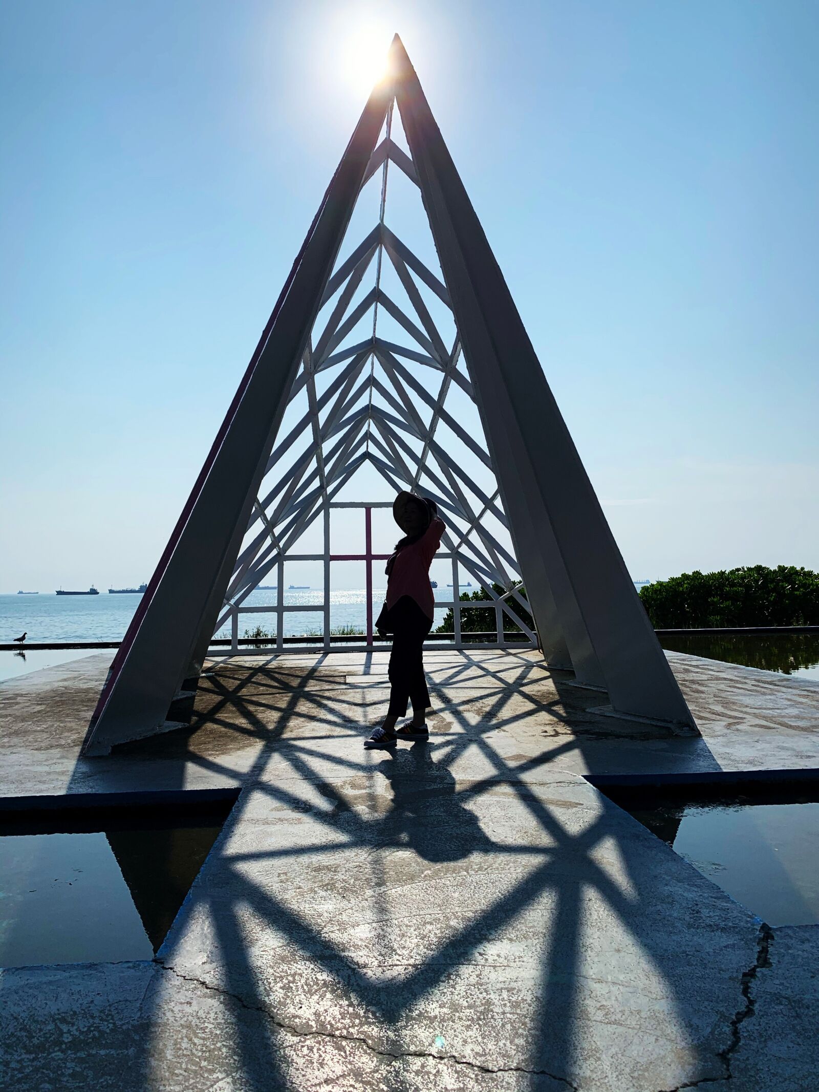 iPhone XR back camera 4.25mm f/1.8 sample photo. Landmark, kaohsiung, sea photography