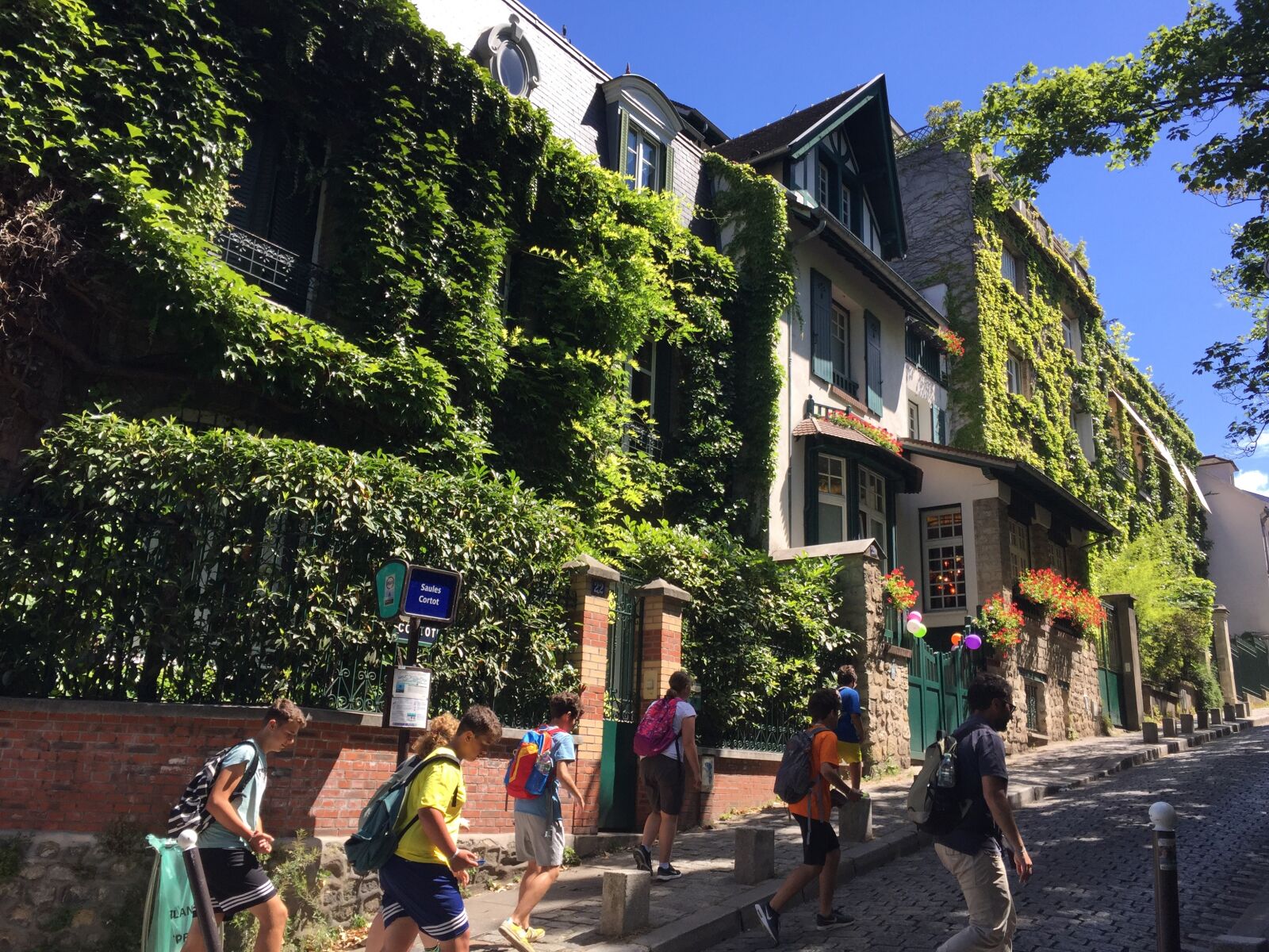 Apple iPhone 6 sample photo. Montmartre, paris, tourism photography