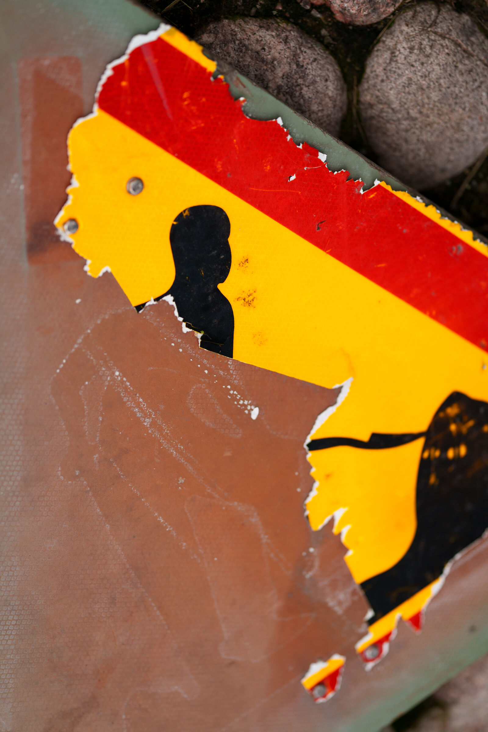 Sony FE 85mm F1.4 GM II sample photo. Broken men at work photography