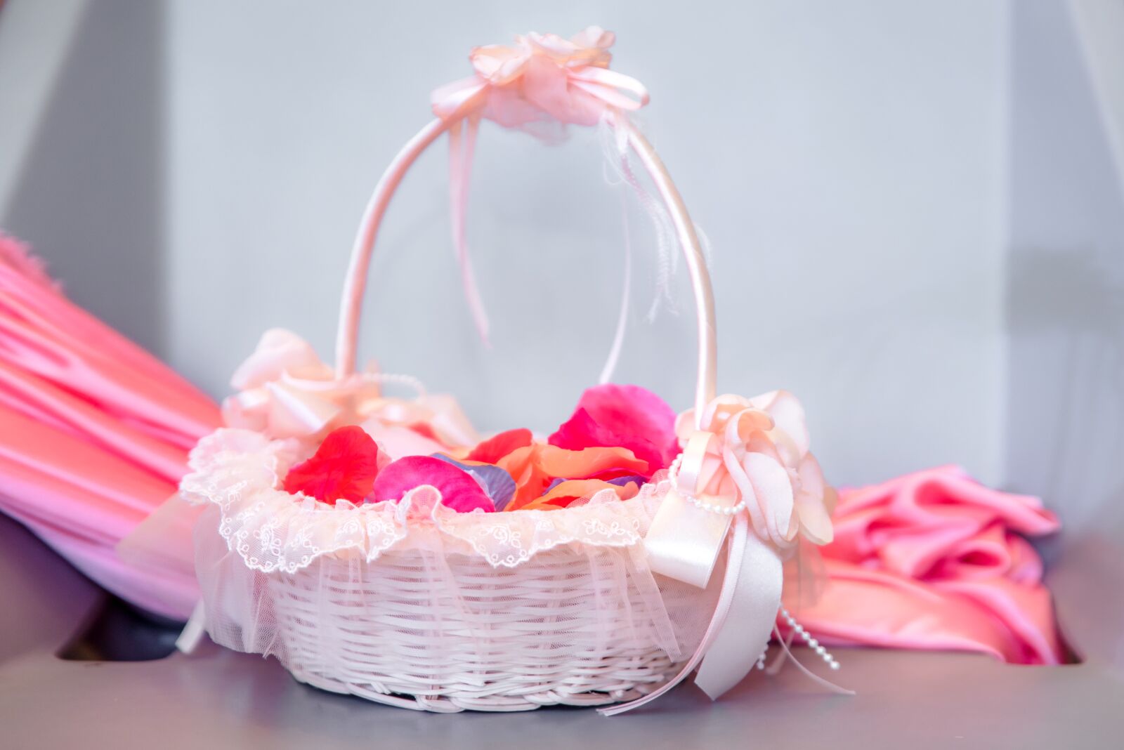 Nikon D750 sample photo. Basket, easter, flowers photography