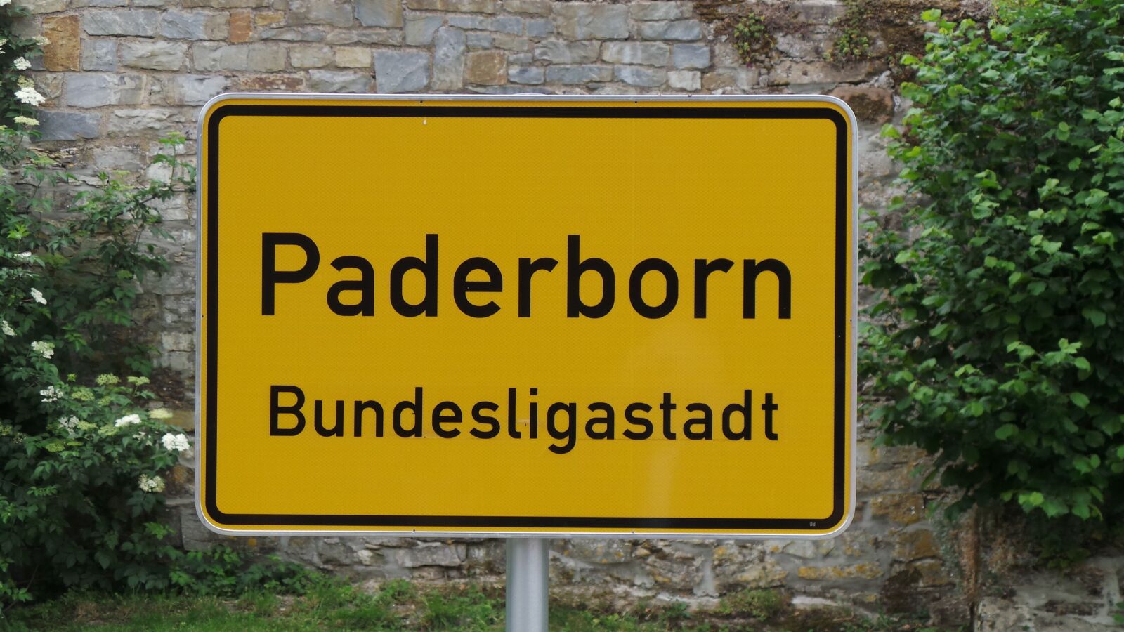 Samsung Galaxy Camera (Wi-Fi) sample photo. Paderborn, city, scp photography