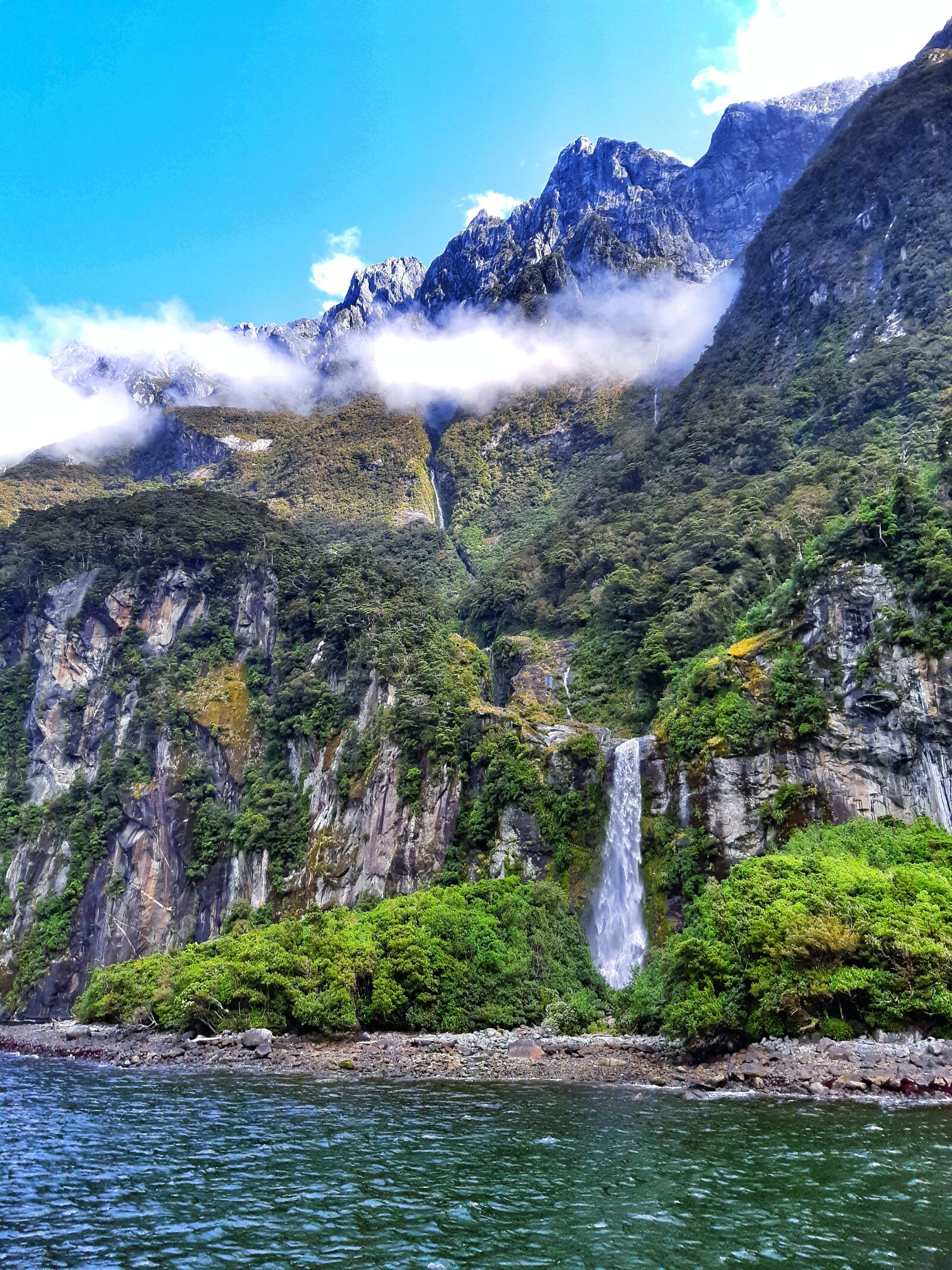 Samsung Galaxy A8(2018) sample photo. Fiordland, milford sound, fiord photography