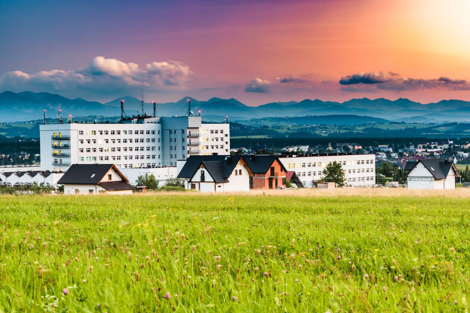 Nikon D5300 sample photo. Hospital, building, architecture photography