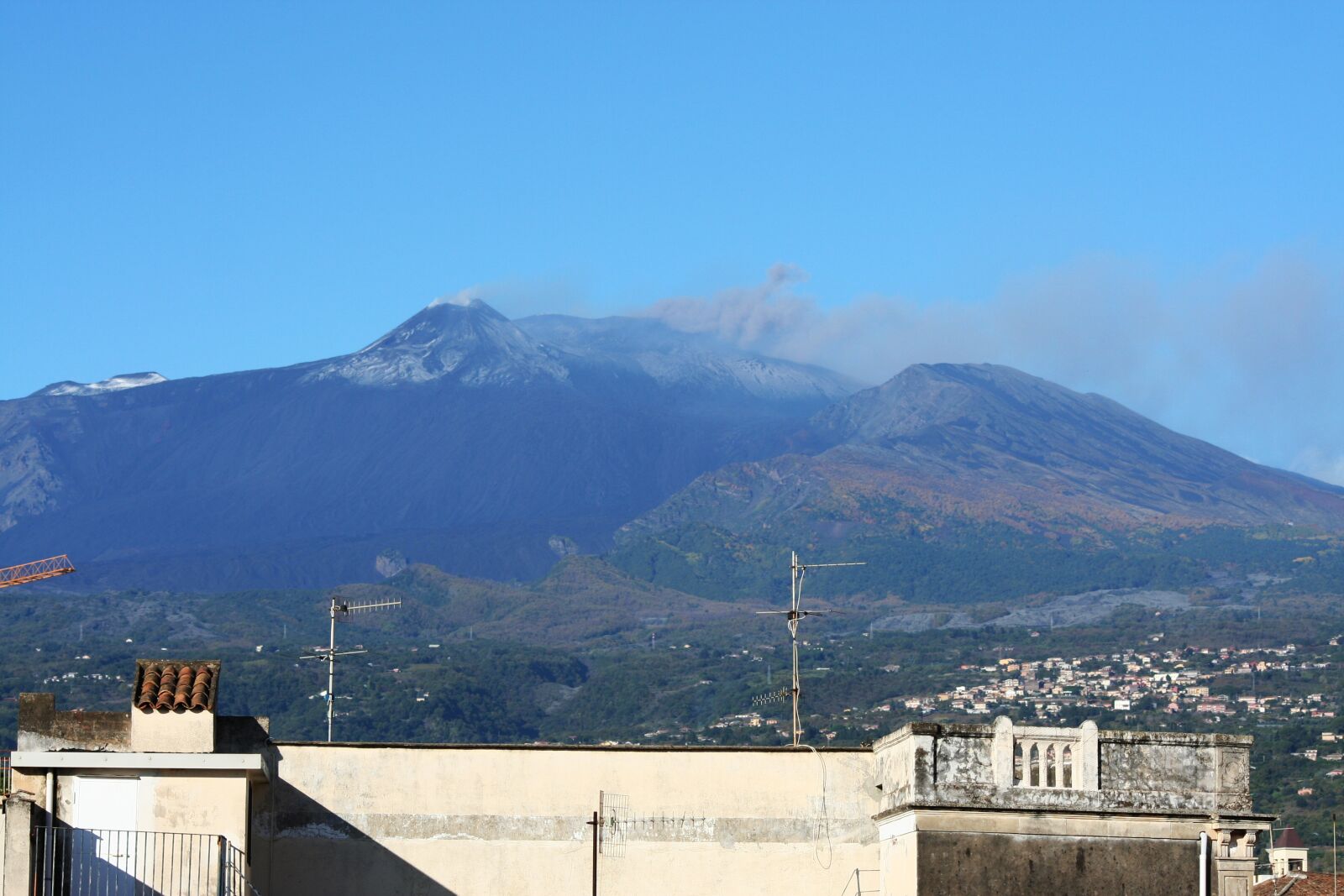 Canon EOS 350D (EOS Digital Rebel XT / EOS Kiss Digital N) sample photo. Etna, volcano, emissions photography