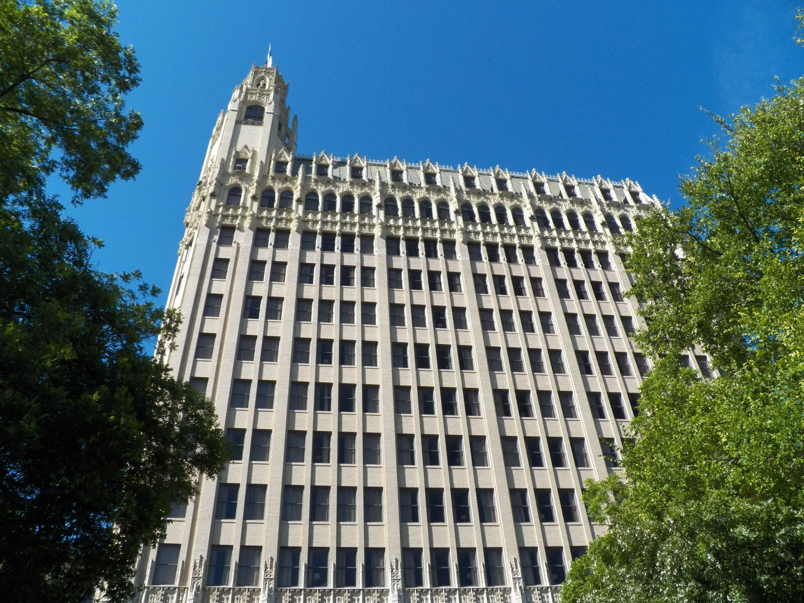 Kodak EasyShare Z990 (EasyShare Max) sample photo. Building, san antonio, texas photography
