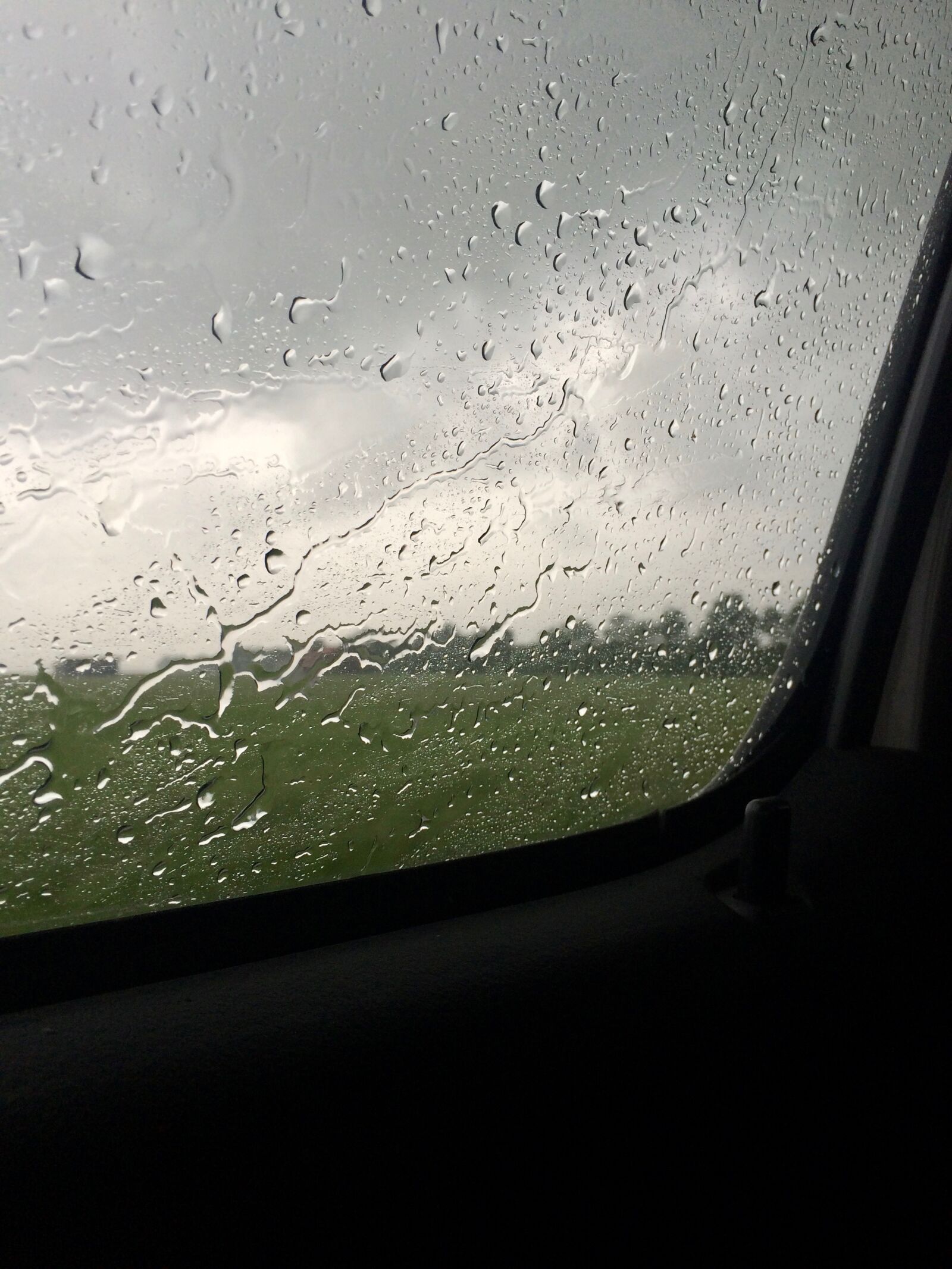 iPhone 5s back camera 4.15mm f/2.2 sample photo. Bavaria, car, cloud, clouds photography