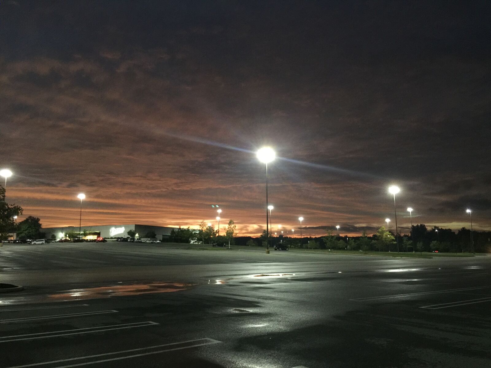 iPhone 6 Plus back camera 4.15mm f/2.2 sample photo. Parking lot, empty, parking photography