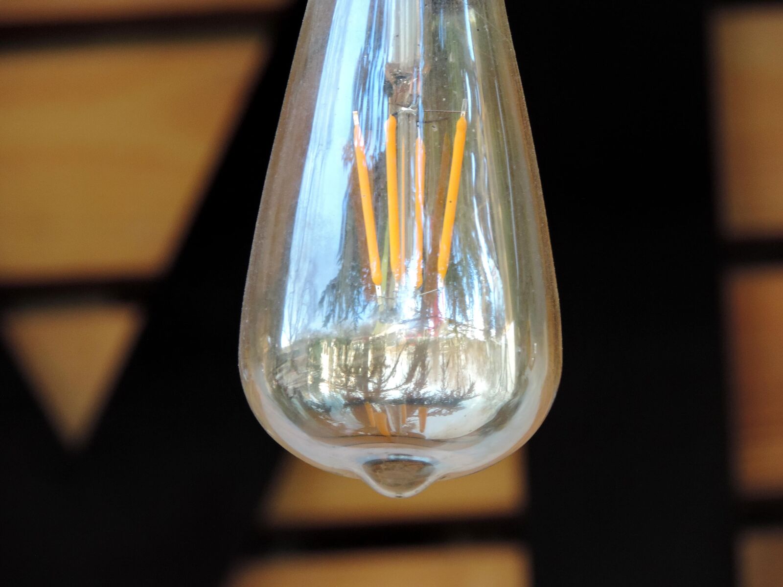 Nikon Coolpix P520 sample photo. Light bulb, glass, light photography