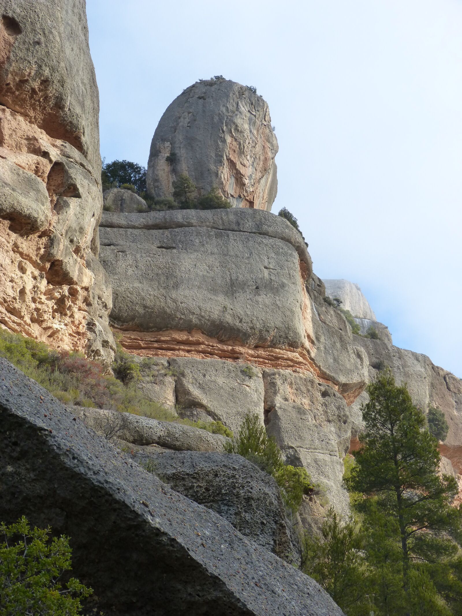 Panasonic DMC-FZ62 sample photo. Rocks, forms, figurative erosion photography