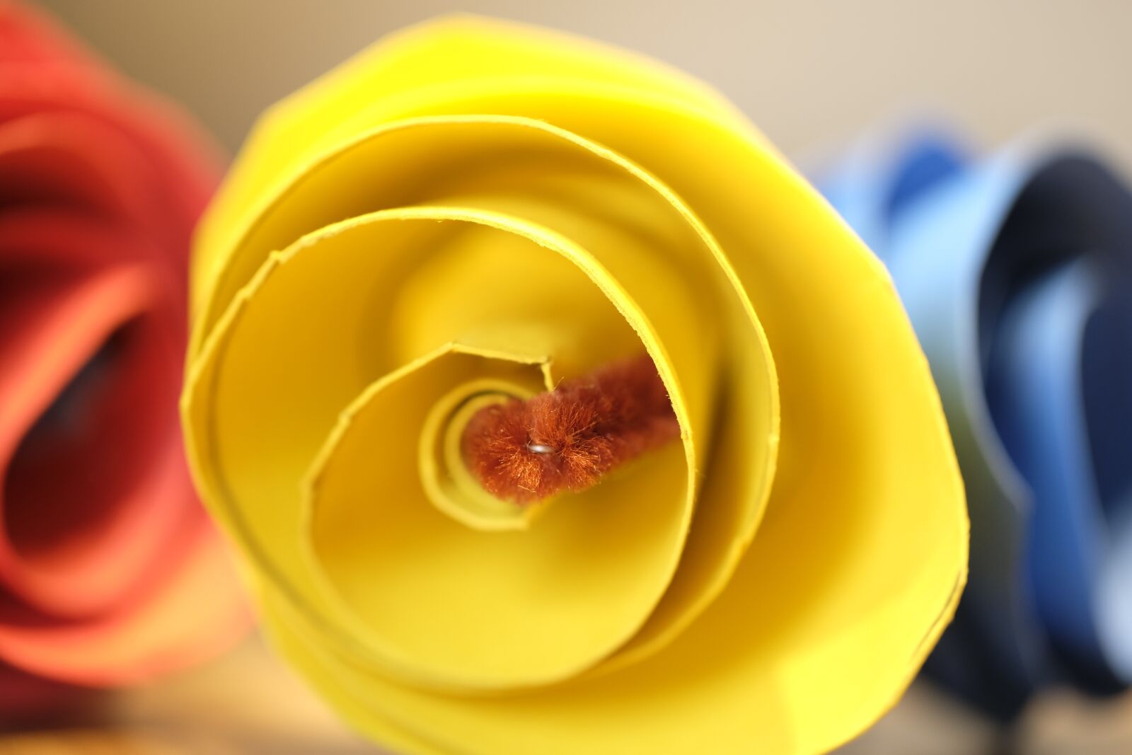 Fujifilm X-T2 + Fujifilm XF 80mm F2.8 R LM OIS WR Macro sample photo. Flowers, bouquet, paper photography