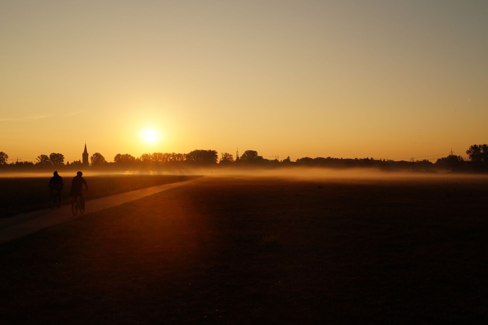 Sony DT 18-55mm F3.5-5.6 SAM II sample photo. Autumn, sunrise, landscape photography