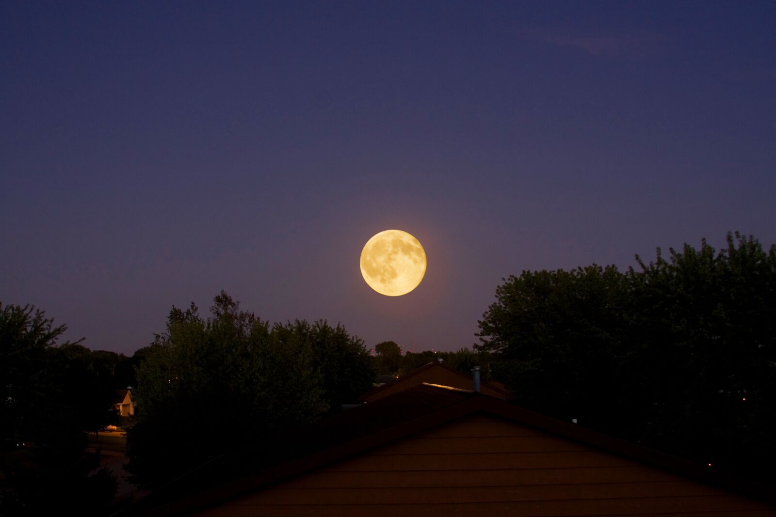 Canon EOS 30D sample photo. Moon, night, dark photography
