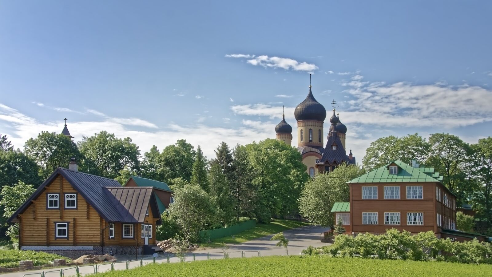 Nikon D7000 sample photo. Estonia, kurem e, nuns photography