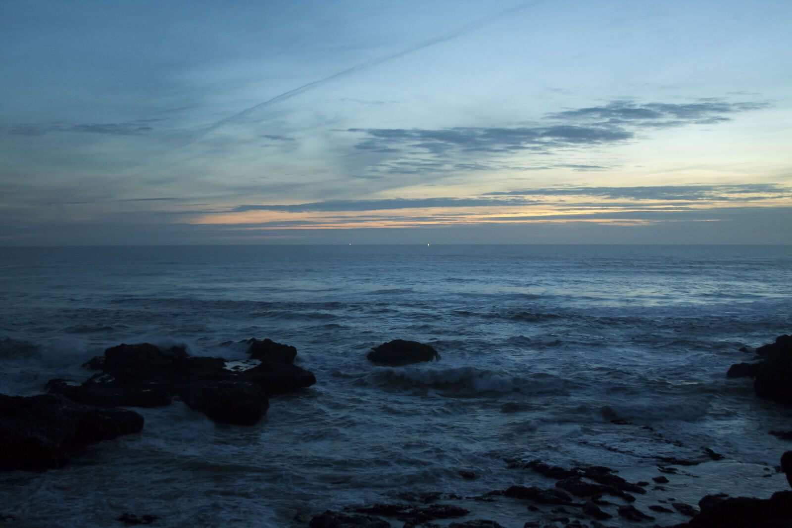 Canon EF 28-135mm F3.5-5.6 IS USM sample photo. Beach, color, evening, sun photography