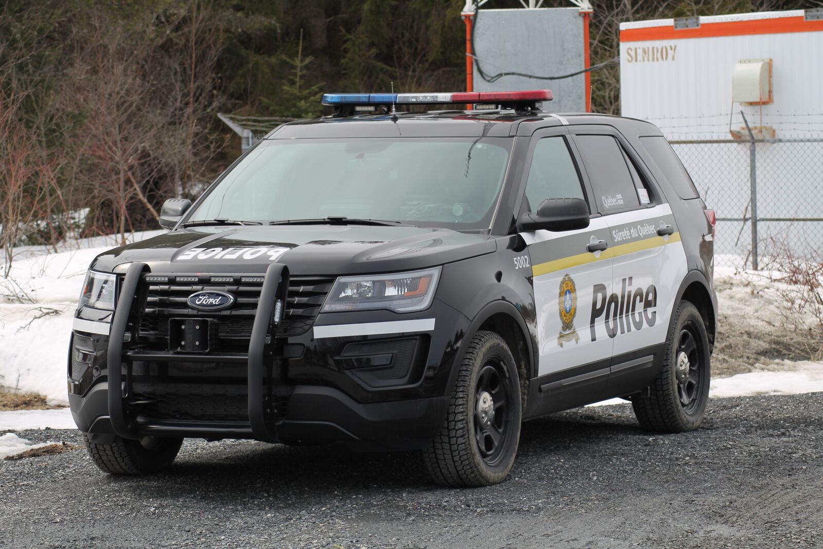 Canon EOS 1100D (EOS Rebel T3 / EOS Kiss X50) sample photo. Car, police, québec photography