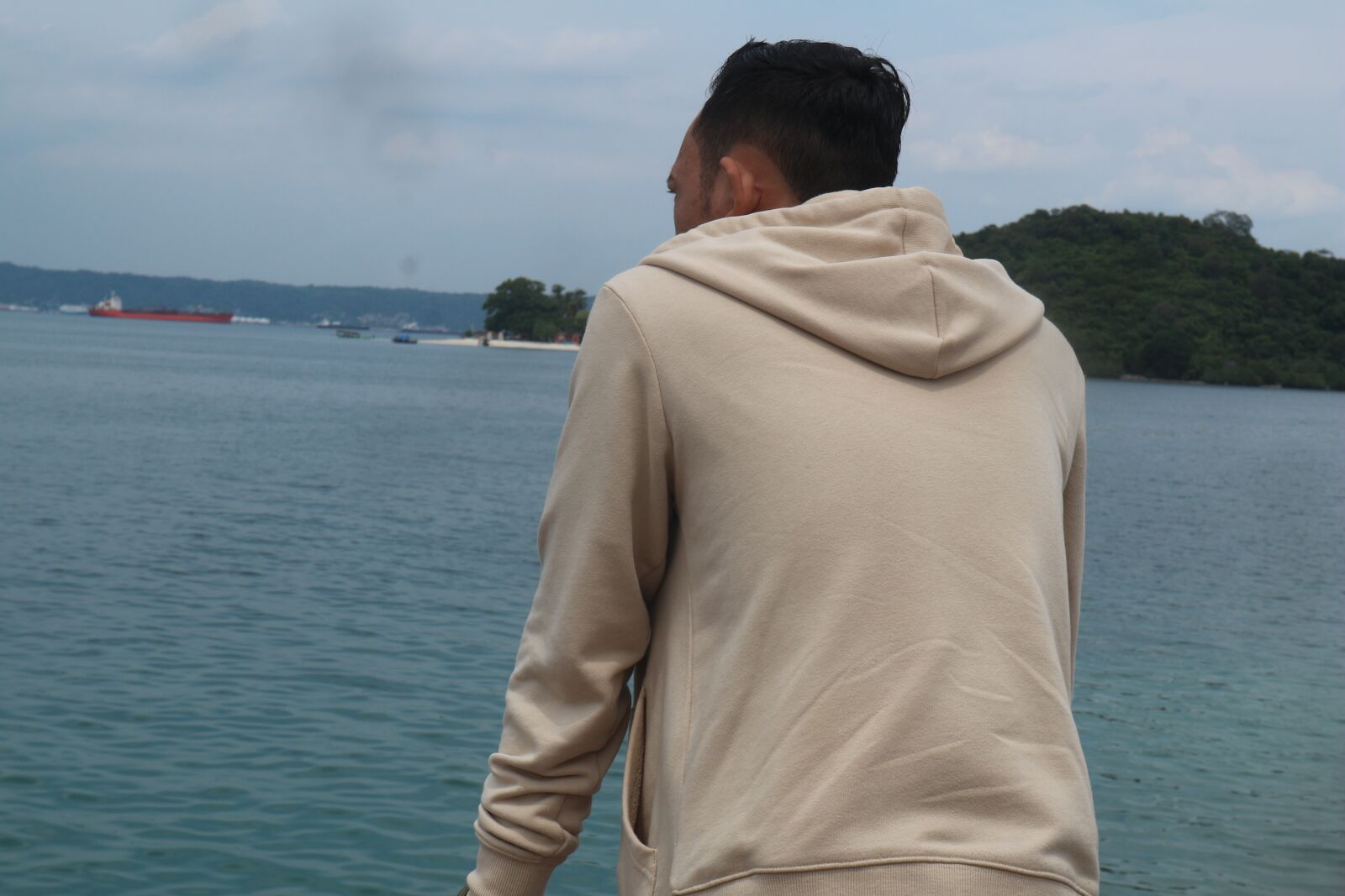 Canon EF-M 15-45mm F3.5-6.3 IS STM sample photo. Indonesia, sea, vacation photography