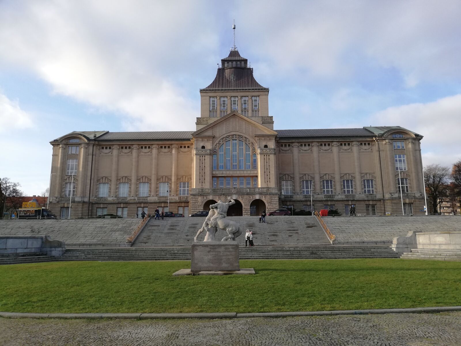 HUAWEI P20 lite sample photo. Building, the museum, history photography