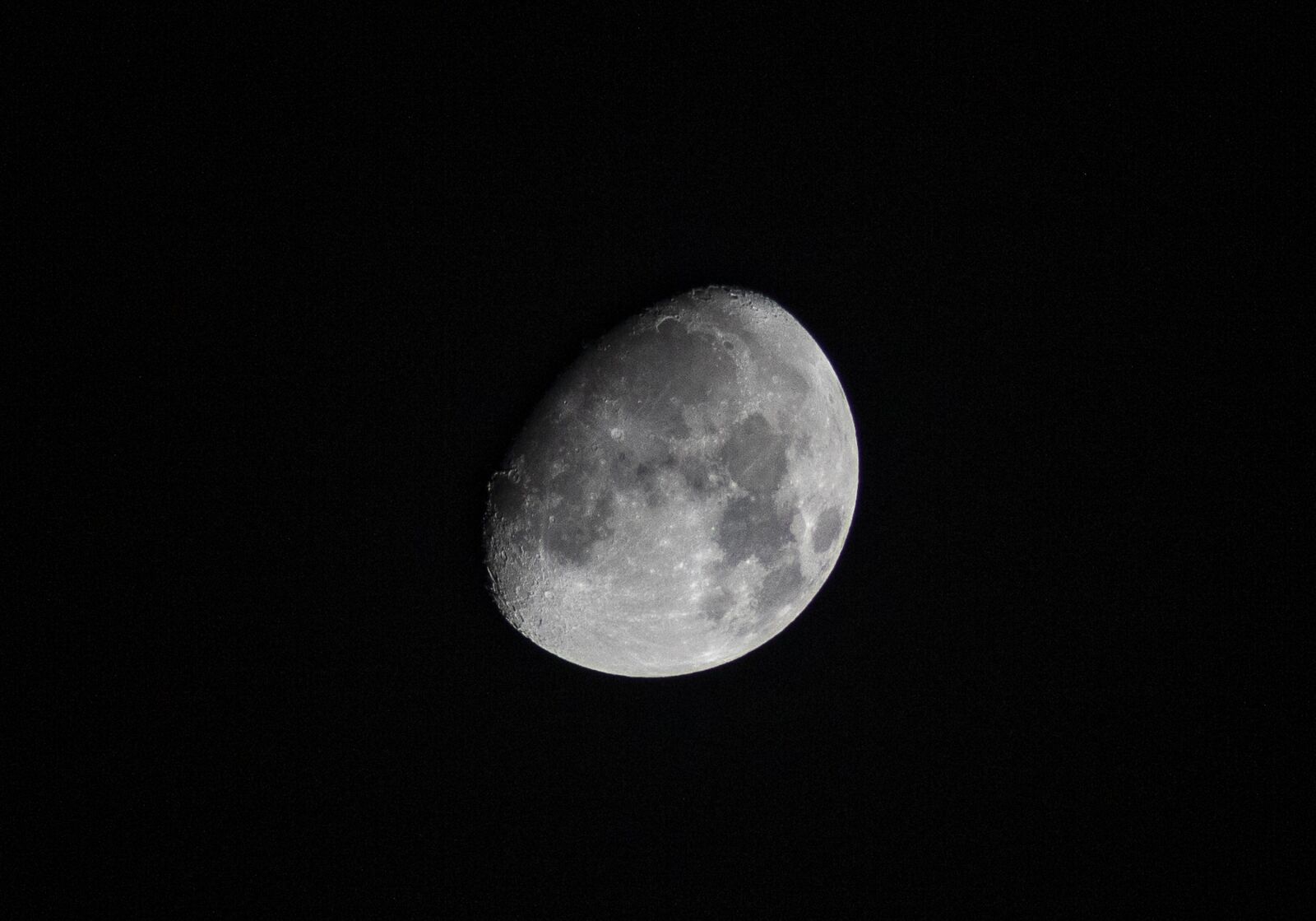 Tamron AF 70-300mm F4-5.6 Di LD Macro sample photo. Moon, night, moonlight photography