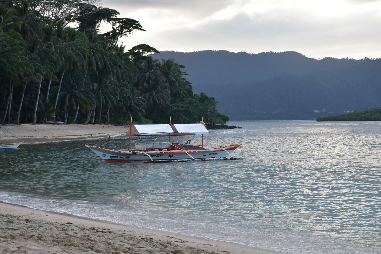 Nikon D5500 sample photo. Philippines, white beach, sea photography