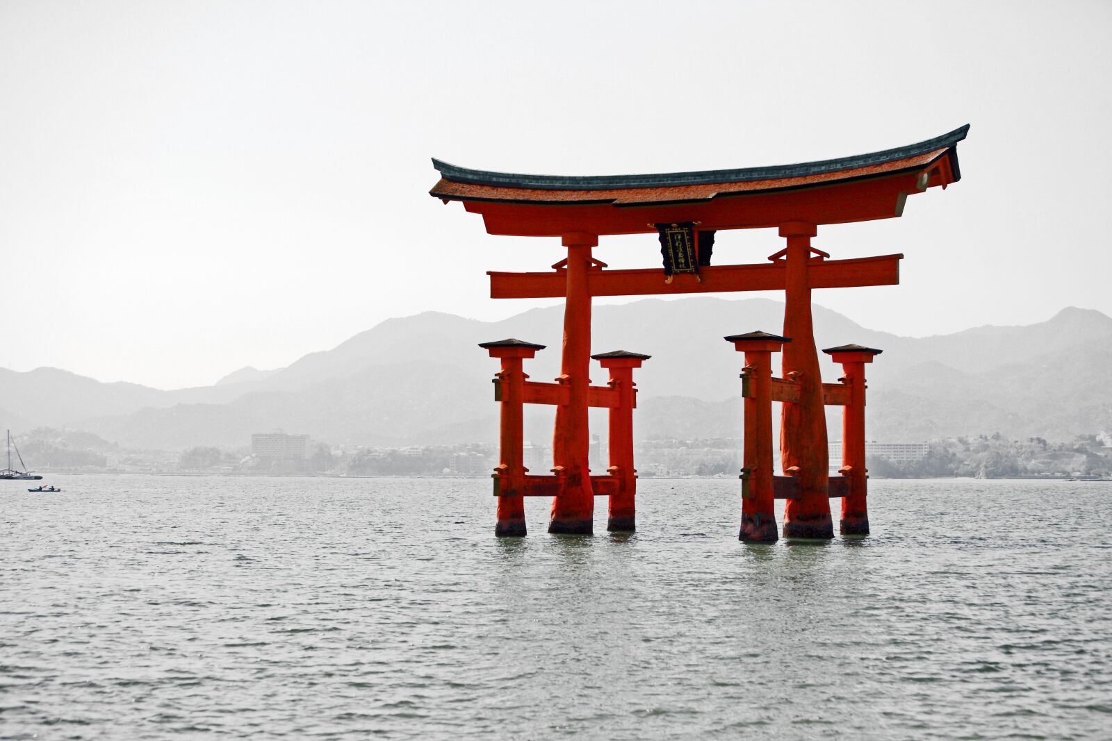 Canon EOS 5D sample photo. Japan, miyajima, temple photography