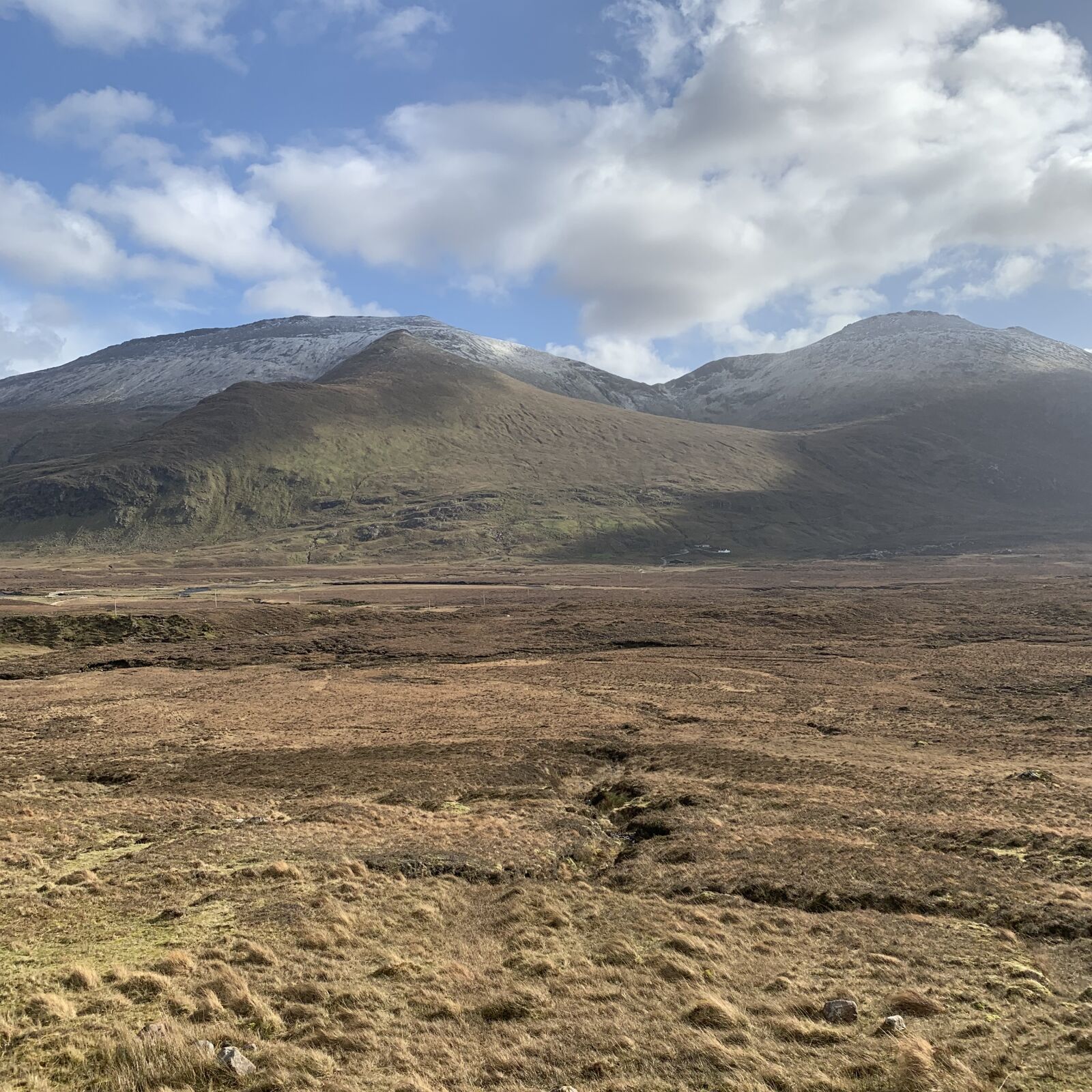 iPhone XS Max back dual camera 4.25mm f/1.8 sample photo. Scotland, highlands, mountains photography